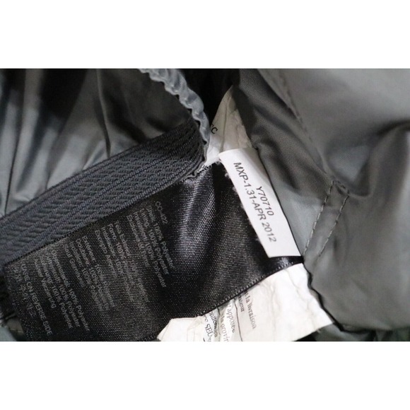 Marmot Jacket Men Medium Abstract Hooded Heavy Winter Snow Sports Ski - Picture 11 of 11